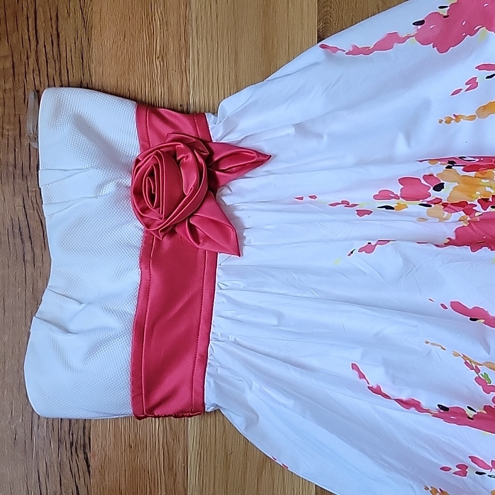 Y2KTeeze Me floral mini dress